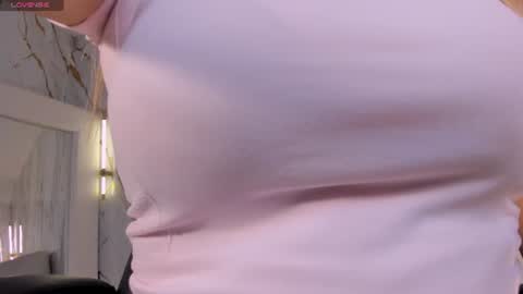 Tiffanny Sins online show from June 27, 4:50 am