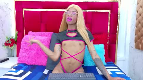 tiffannyvalentine online show from March 8, 1:26 pm