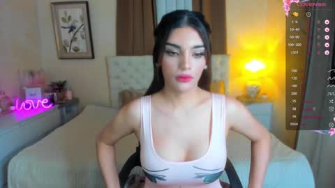 Snapshot of tiffany_cams chatting on December 14, 10:39 pm Tiffany online show from December 14, 10:39 pm