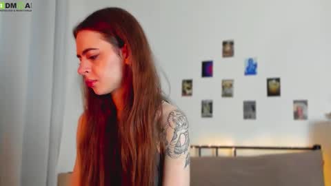 Snapshot of tiffany_loong chatting on December 1, 12:26 am tiffany online show from December 1, 12:26 am