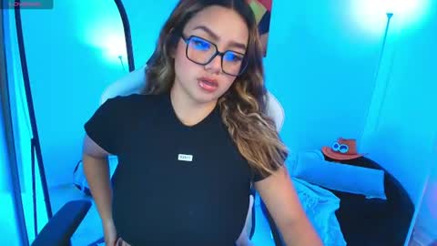 Snapshot of tiffany_lopez22 chatting on July 27, 3:13 am Tiffany Lopez online show from July 27, 3:13 am