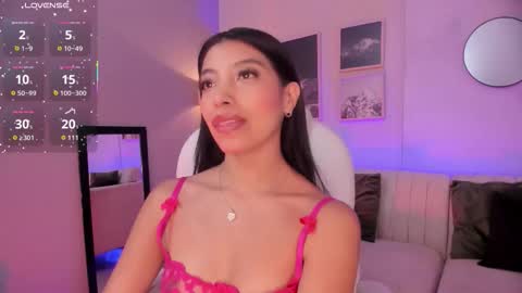 tiffany_low online show from December 21, 12:12 pm