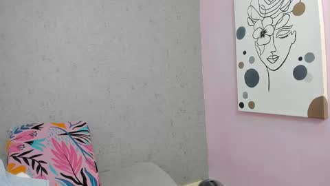 tiffany_mendez online show from October 16, 12:06 pm