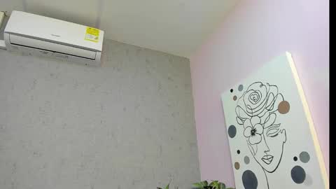 tiffany_mendez online show from February 16, 12:01 pm