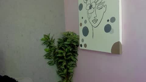 tiffany_mendez online show from March 13, 12:01 pm