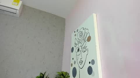 tiffany_mendez online show from May 20, 12:00 pm