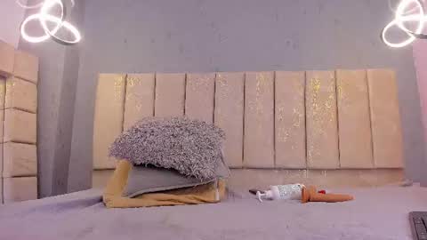 tiffany_mendez online show from July 28, 4:39 pm