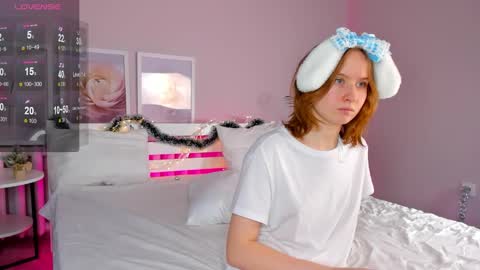 Snapshot of tiffany_roy chatting on December 29, 5:53 am tiffany_roy online show from December 29, 5:53 am