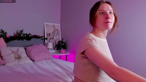 Snapshot of tiffany_roy chatting on January 15, 2:49 am tiffany_roy online show from January 15, 2:49 am