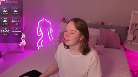 Snapshot of tiffany_roy chatting on January 26, 5:23 am tiffany_roy online show from January 26, 5:23 am