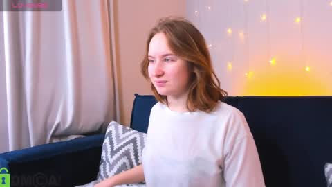 Snapshot of tiffany_roy chatting on January 27, 2:42 am tiffany_roy online show from January 27, 2:42 am