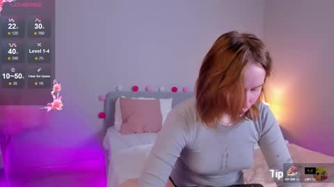 Snapshot of tiffany_roy chatting on February 20, 5:55 am tiffany_roy online show from February 20, 5:55 am