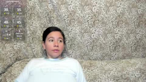 Snapshot of tiffany_teressa chatting on June 7, 5:16 pm tiffany theressa online show from June 7, 5:16 pm