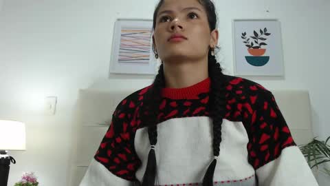 Snapshot of tiffanyfox_1 chatting on January 31, 10:31 am Tifanny Fox online show from January 31, 10:31 am