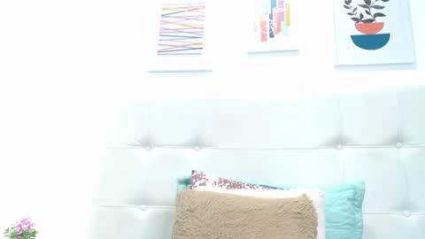 Snapshot of tiffanyfox_1 chatting on February 5, 1:33 pm Tifanny Fox online show from February 5, 1:33 pm