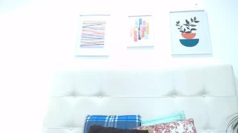 Snapshot of tiffanyfox_1 chatting on February 19, 11:38 am Tifanny Fox online show from February 19, 11:38 am