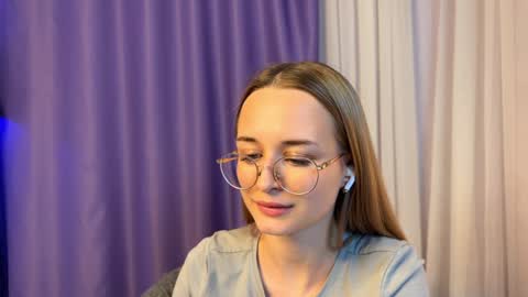 Snapshot of tiffanyhunt chatting on January 6, 5:16 pm Tiffany online show from January 6, 5:16 pm