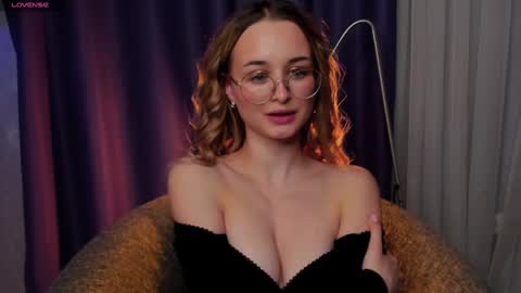 Snapshot of tiffanyhunt chatting on February 1, 6:08 pm Tiffany online show from February 1, 6:08 pm