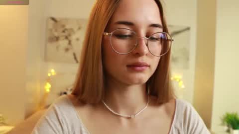 Snapshot of tiffanyhunt chatting on February 27, 10:48 am Tiffany online show from February 27, 10:48 am