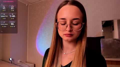 Snapshot of tiffanyhunt chatting on November 17, 1:17 pm Tiffany online show from November 17, 1:17 pm