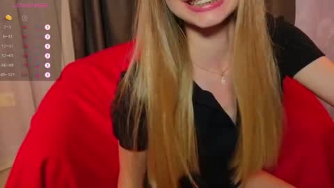 Snapshot of tiffanyhunt chatting on June 19, 3:05 pm Tiffany online show from June 19, 3:05 pm