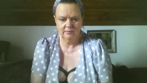 Snapshot of tiffanymature chatting on September 13, 8:03 am TiffanyMature online show from September 13, 8:03 am