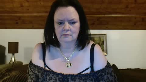 Snapshot of tiffanymature chatting on September 30, 9:42 pm TiffanyMature online show from September 30, 9:42 pm