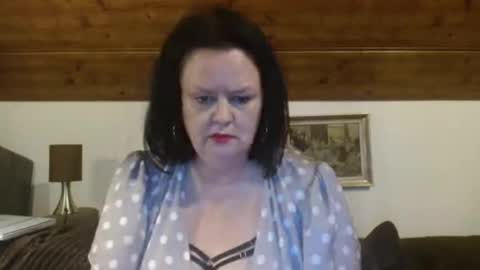 Snapshot of tiffanymature chatting on October 4, 9:35 pm TiffanyMature online show from October 4, 9:35 pm