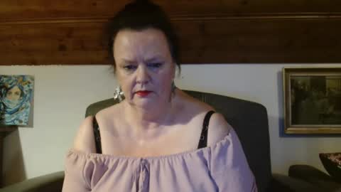 TiffanyMature online show from January 8, 5:26 pm