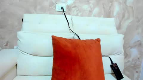 Snapshot of tiffanystone_ chatting on June 3, 2:33 pm Tiffany online show from June 3, 2:33 pm