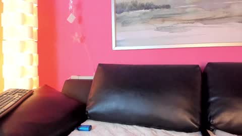 Stefany Suarez online show from February 6, 8:34 pm