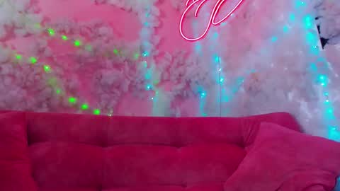 tiffanyy_deluxe online show from November 22, 2:49 pm
