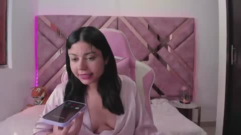 Ana online show from June 19, 4:22 pm