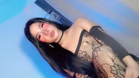 tight_elliana online show from December 4, 7:06 am