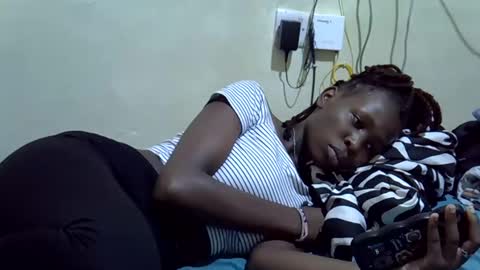 tight_pussie online show from March 2, 5:41 am