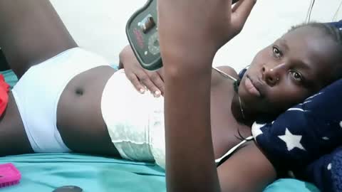 tight_pussie online show from July 11, 12:30 pm