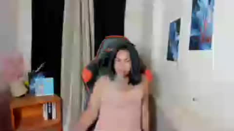 Snapshot of tightrosexoxo chatting on July 11, 5:32 am tightrosexoxo online show from July 11, 5:32 am