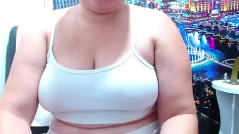 Tila online show from June 11, 12:32 am
