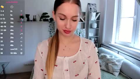 Elizabeth Elize online show from April 22, 10:50 am