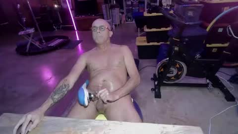 Snapshot of tim4tech chatting on March 8, 7:45 am ThongMan online show from March 8, 7:45 am