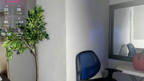 Snapshot of tim__fox chatting on June 18, 11:47 am Tim Fox online show from June 18, 11:47 am