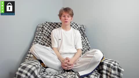 Snapshot of tim_milll chatting on December 10, 8:30 am Tim online show from December 10, 8:30 am