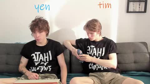 Snapshot of tim_milll chatting on September 25, 1:15 pm Tim online show from September 25, 1:15 pm