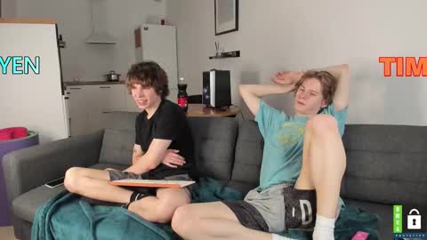 Snapshot of tim_milll chatting on October 30, 7:14 pm Tim online show from October 30, 7:14 pm