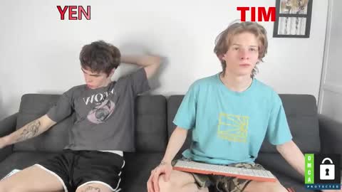 Snapshot of tim_milll chatting on November 17, 7:19 pm Tim online show from November 17, 7:19 pm