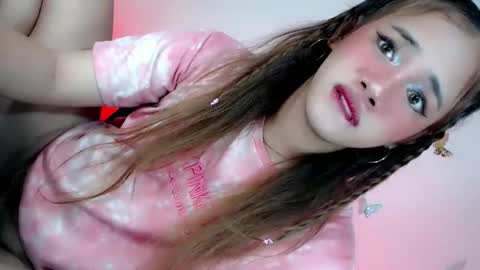 Snapshot of timea_slut69xx chatting on February 27, 8:17 am Happy Birthday To Me online show from February 27, 8:17 am