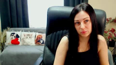 Snapshot of timeparadice chatting on May 8, 7:36 am Luisa online show from May 8, 7:36 am