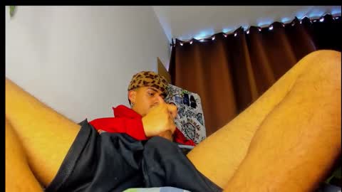 Snapshot of timewith_sebas chatting on October 13, 1:44 pm salem online show from October 13, 1:44 pm