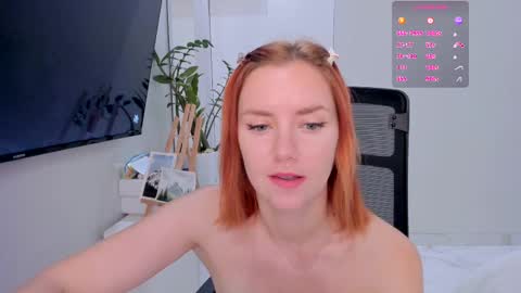 Snapshot of timissi chatting on March 9, 11:14 pm Timis but I prefer you whisper to my ear my girl online show from March 9, 11:14 pm