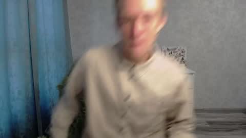 Snapshot of timmy7topcut chatting on December 18, 5:04 am Timmy online show from December 18, 5:04 am